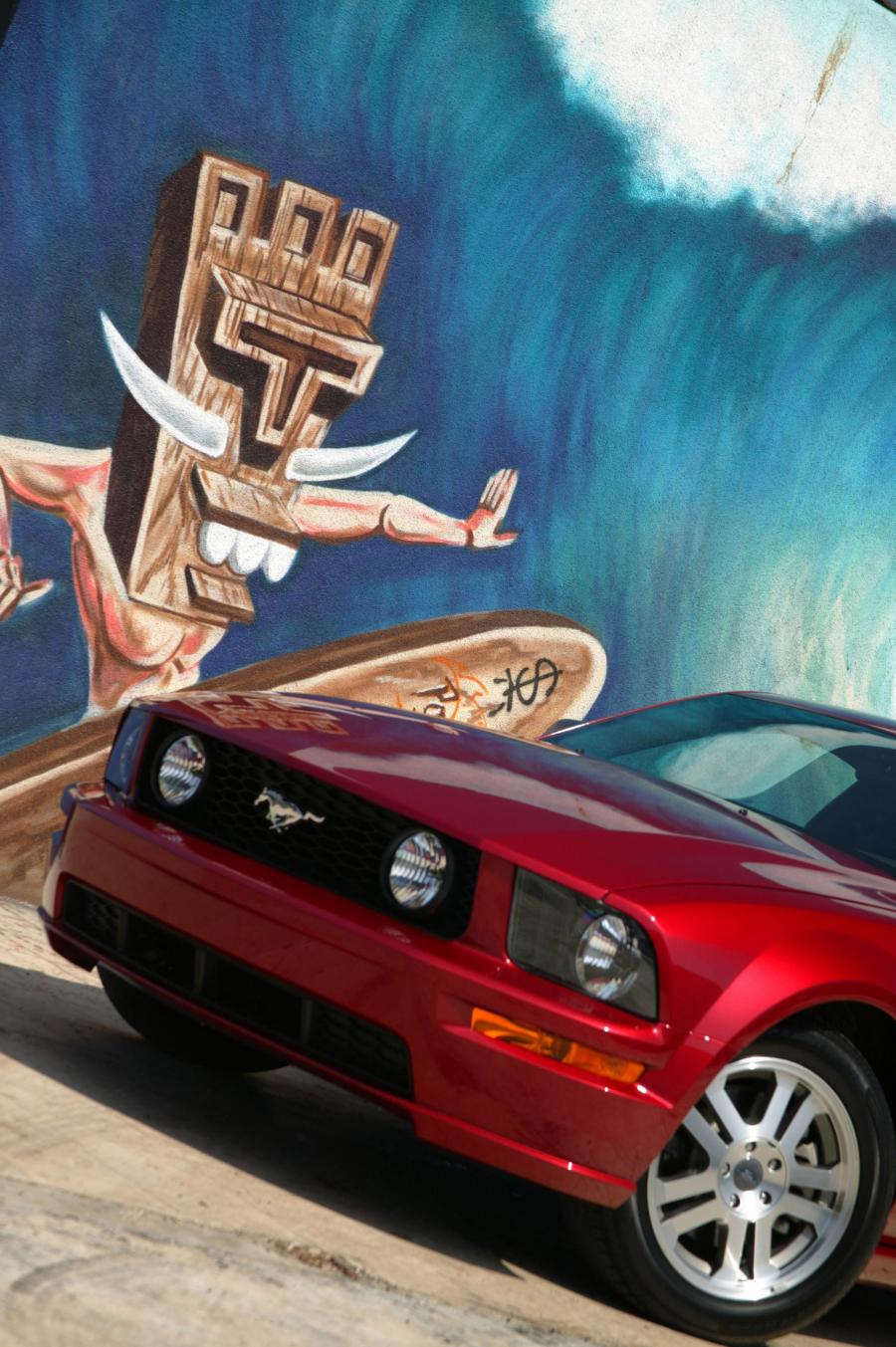  Ford Mustang GT 2005 года  (фото 69 из 209)
